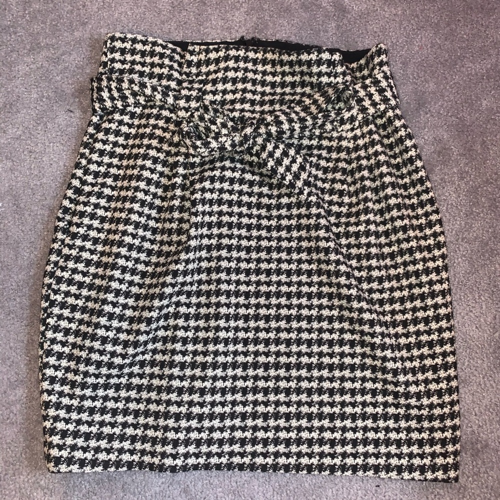 ✨Express Houndstooth-Patterned Business Skirt✨